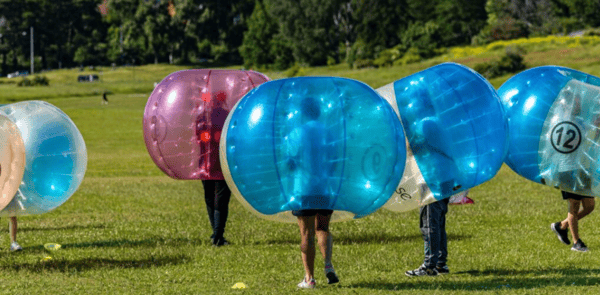 Team Building nel 2025: Trend Emergenti e il Potere dello Spirito di Squadra